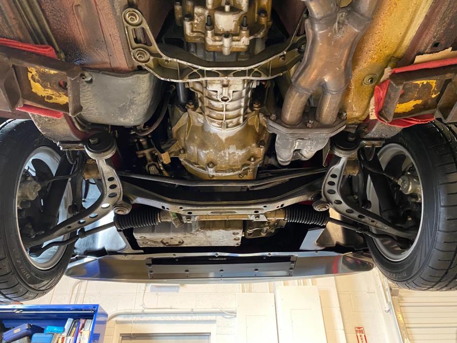 Днище и подвеска BMW M3 Coupe (E30) 1988 года  (NA) (фото 206 из 231)